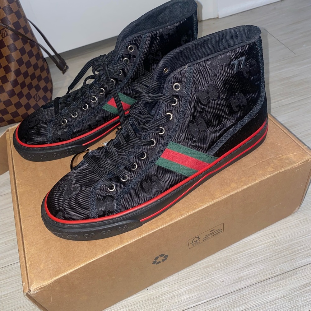 AUTHENIC GUCCI TENNIS SNEAKERS